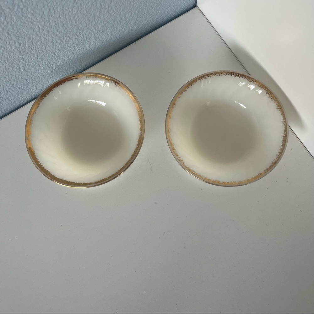Fire King Oven Ware Gold Rimmed Berry Dessert Bowls Swirl Ribbed